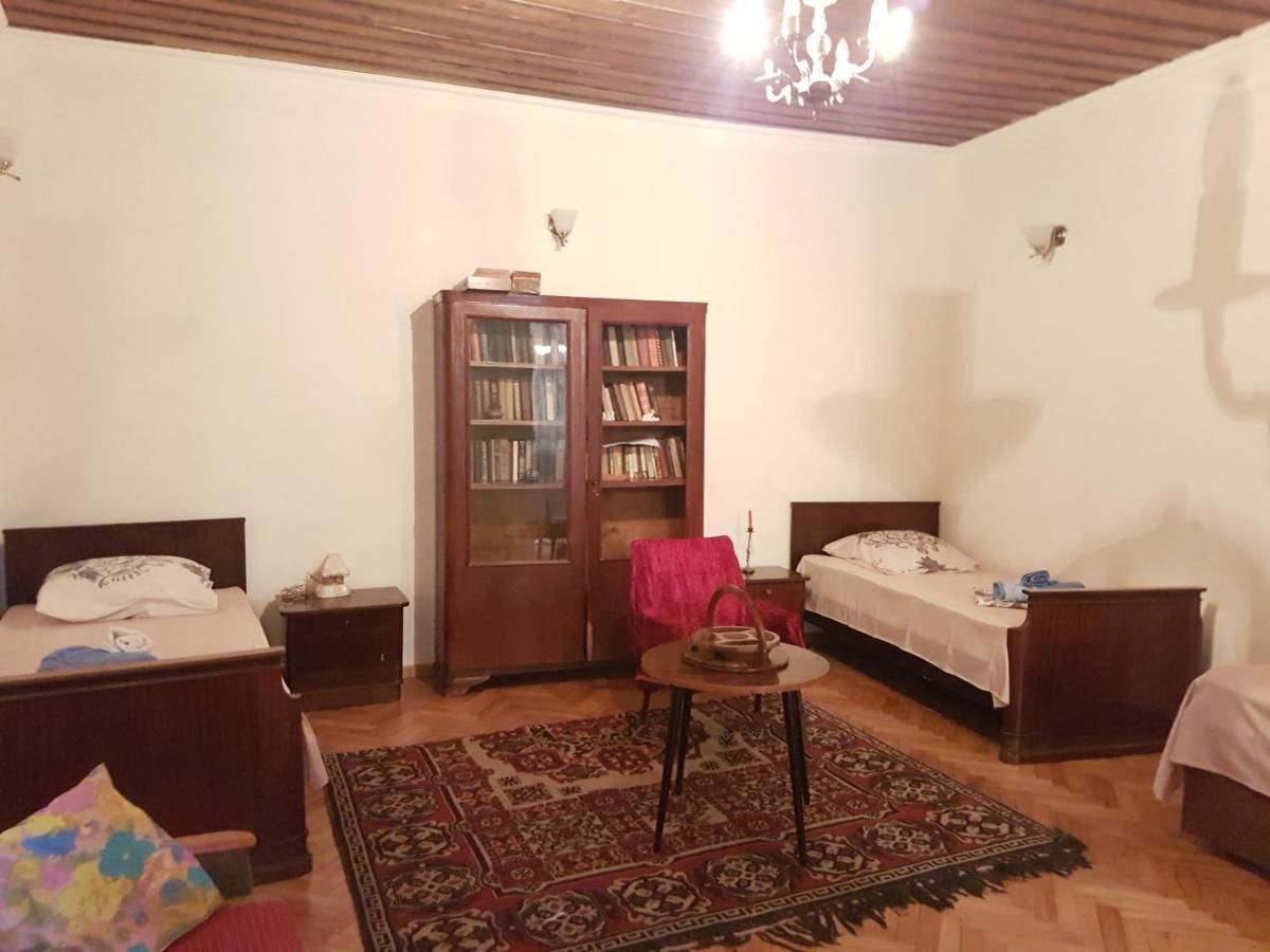 Проживание в семье Guesthouse Old Gate Мцхета-36