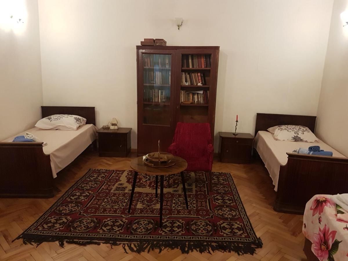 Проживание в семье Guesthouse Old Gate Мцхета-9